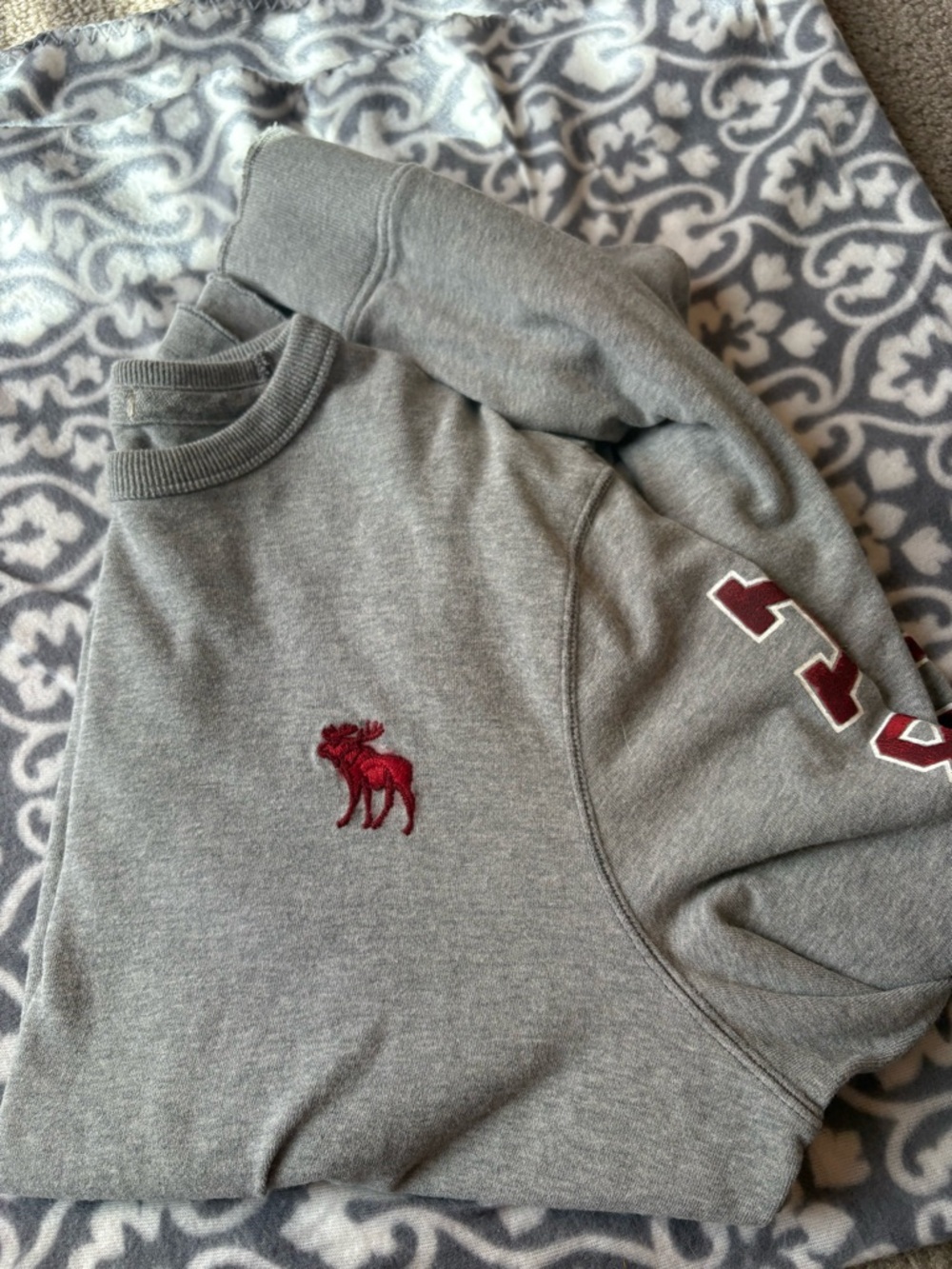 Abercrombie & Fitch Gray Sweatshirt with Red Moose Embroidery - Men's
